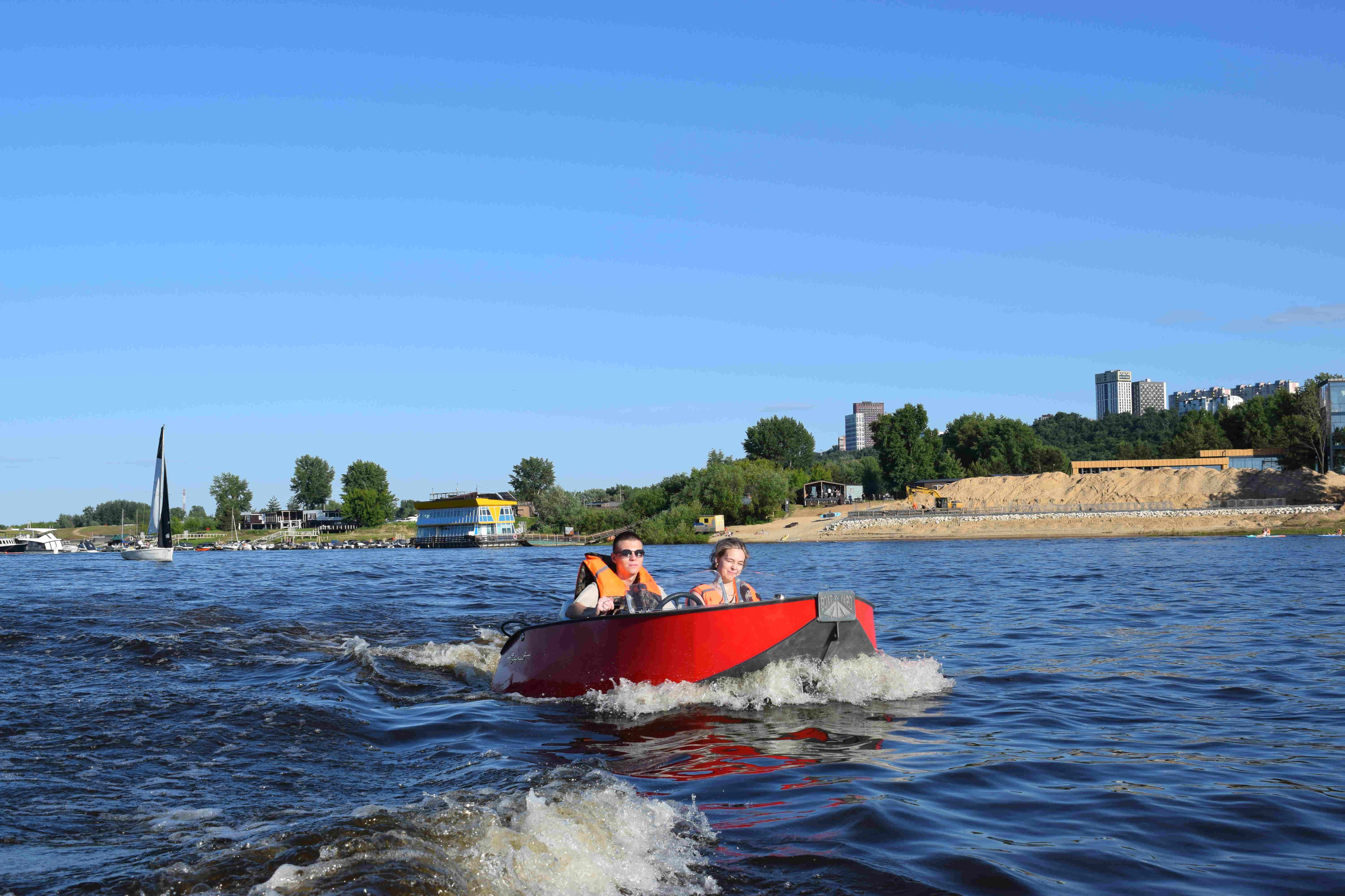 Аренда лодки в Нижнем Новгороде